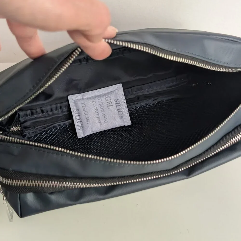 Versace Parfums Dark Blue Dopp Kit Cosmetic Toiletry Bag NWOT